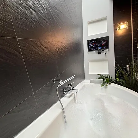 Apartamento Jacuzzi Luxury Seafront